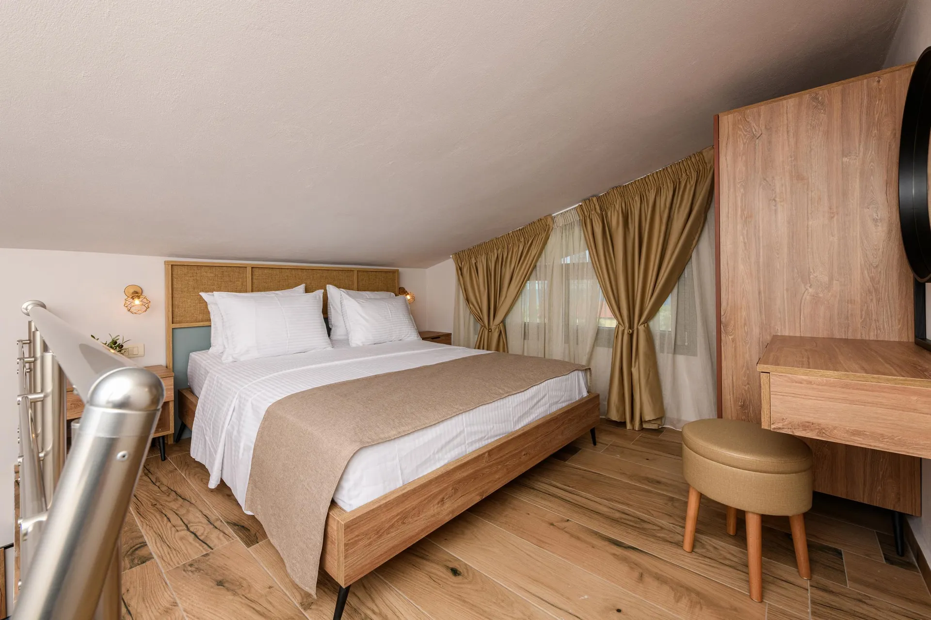 Tiara Holidays - The Olive Land - Suite - bedroom